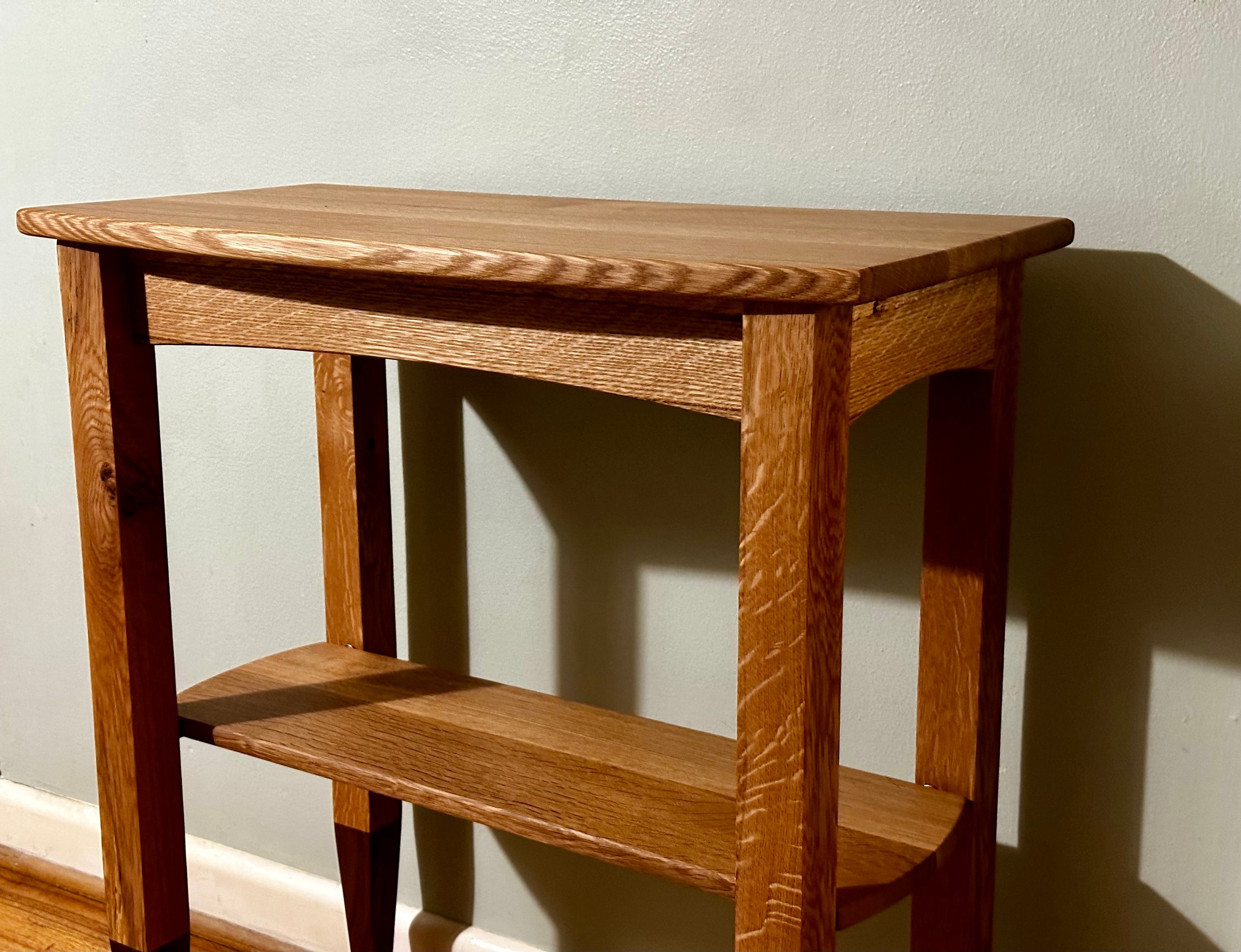 White oak deals and walnut table